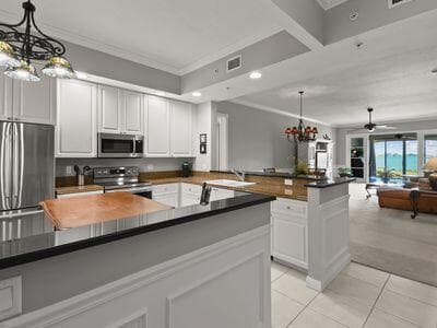 4 Harbour Isle Drive E 106 photo 8