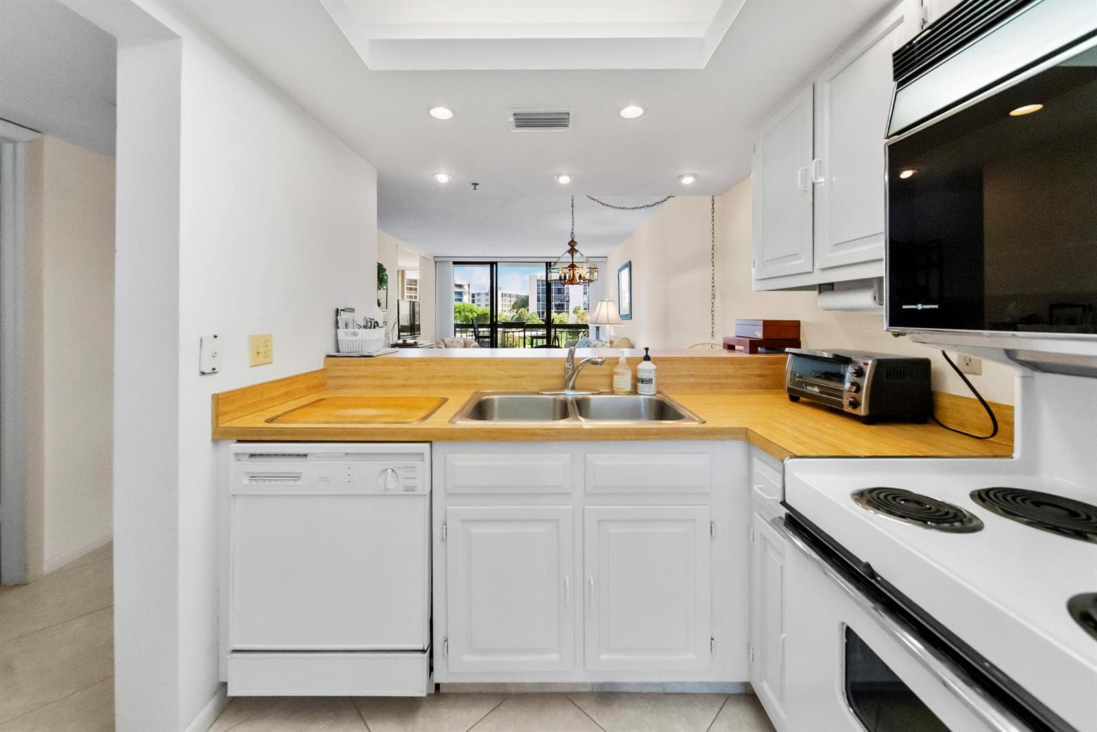 2687 N Ocean Boulevard #303 4