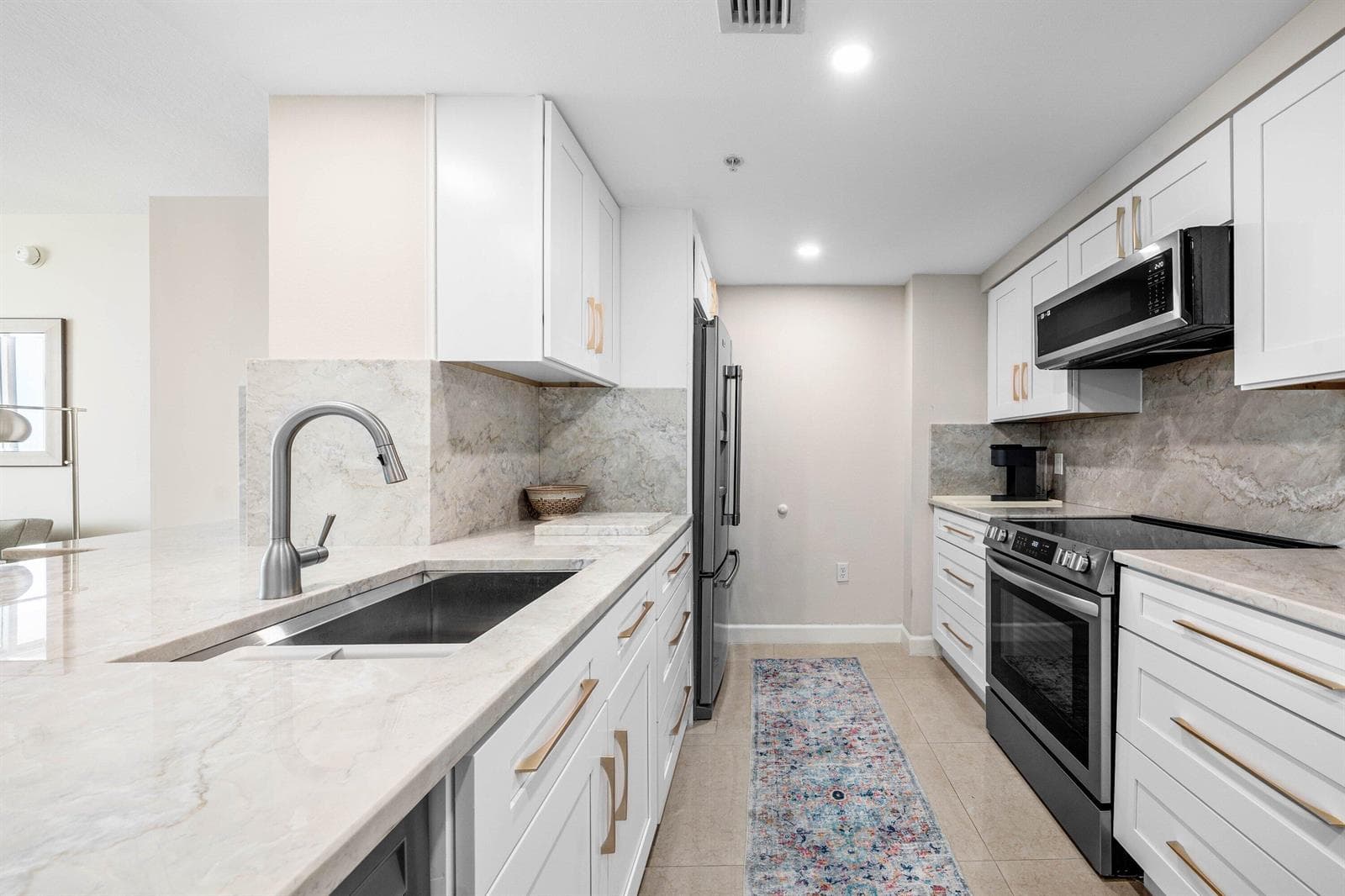 625 Casa Loma Boulevard #1408 3