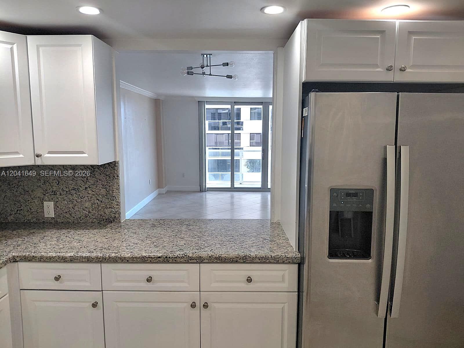 5701 Collins Ave 619 photo 13