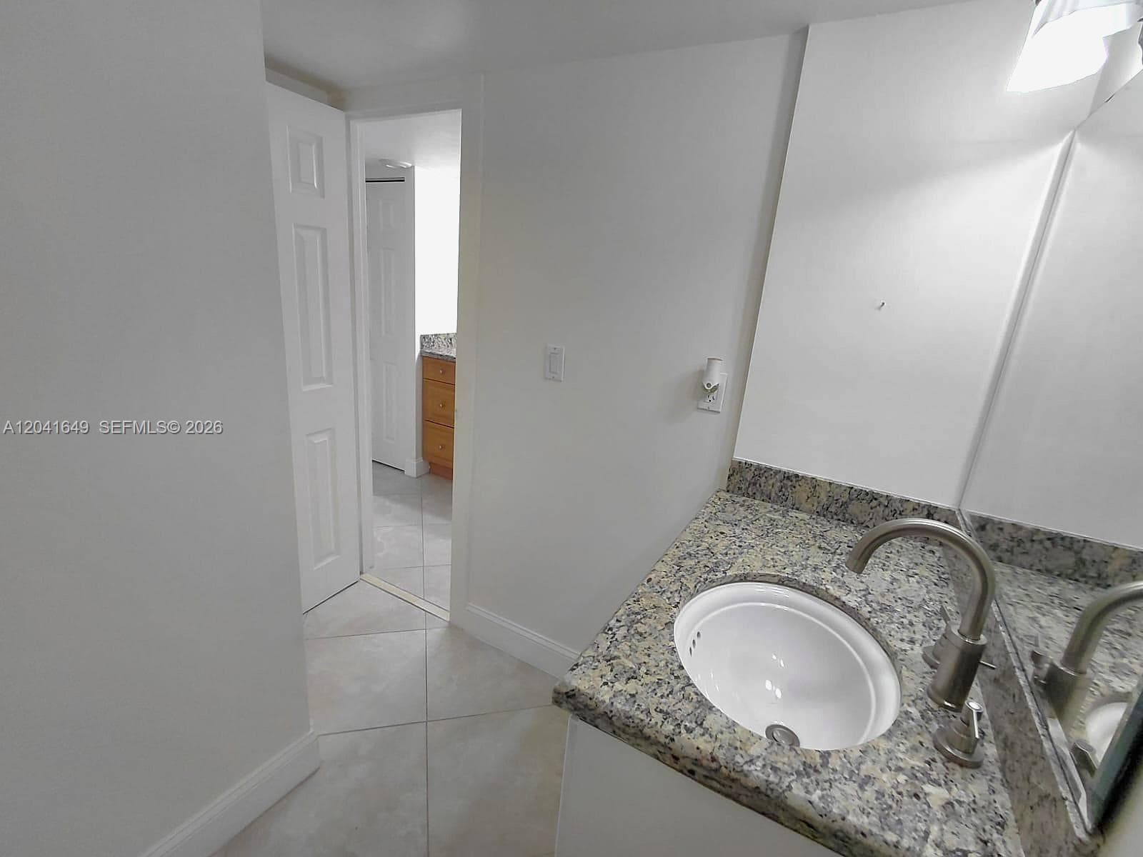 5701 Collins Ave 619 photo 10