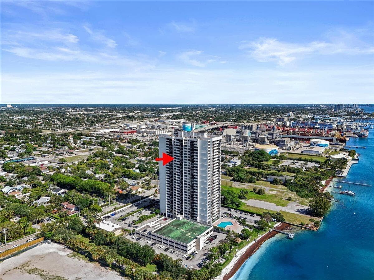 5600 N Flagler Drive #2304 1