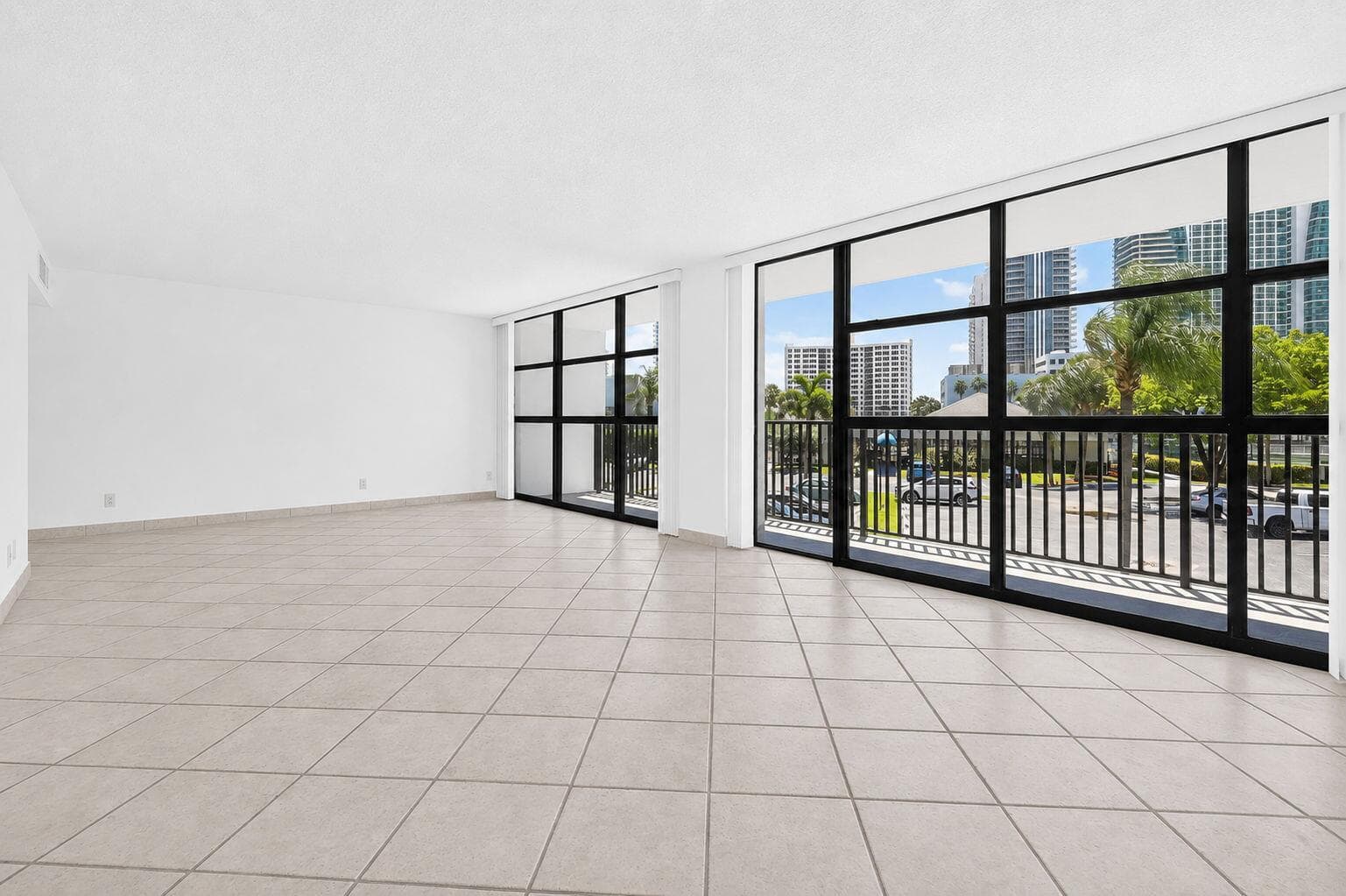 600 Parkview Drive 230 photo 5