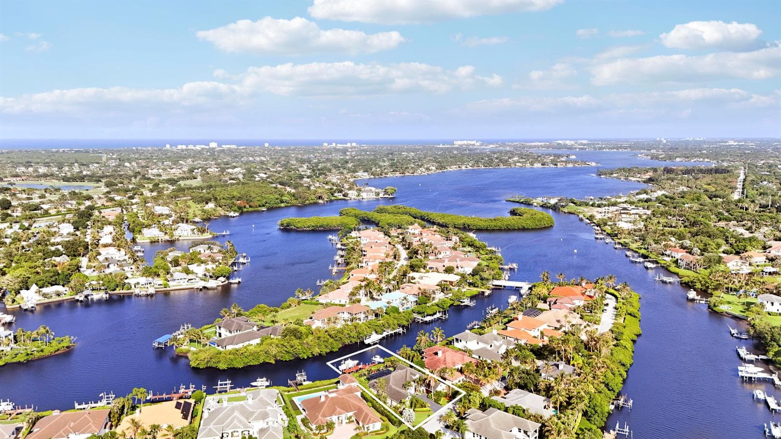 18989 SE Windward Island Lane 2