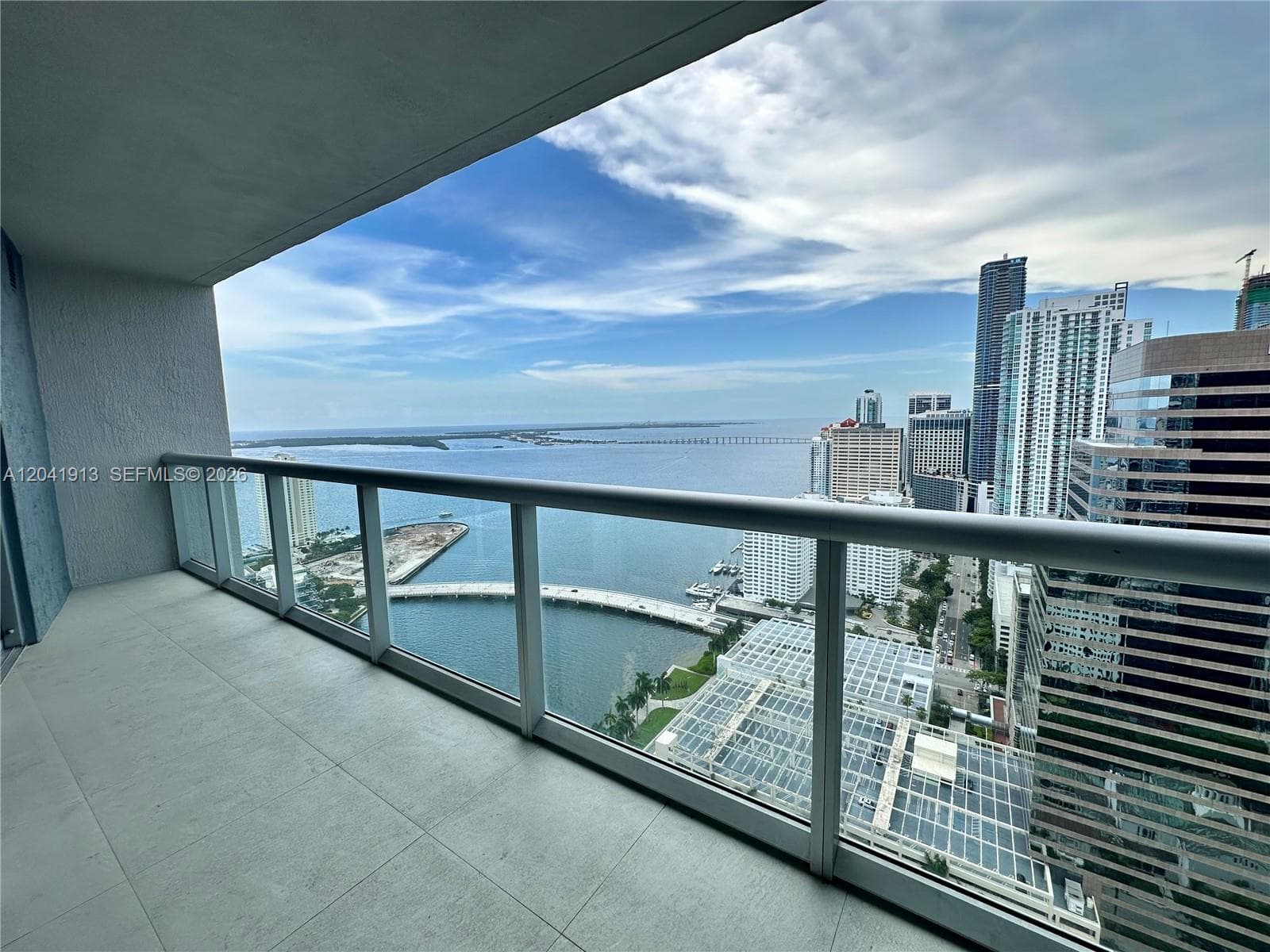 495 Brickell Ave 4011 photo 4