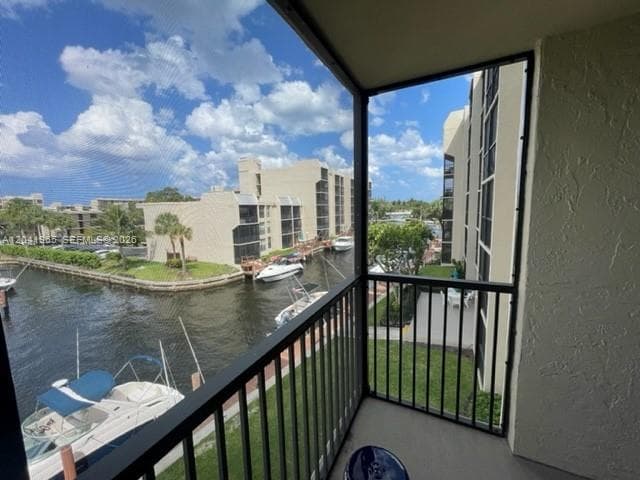 17 Royal Palm Way #302 1
