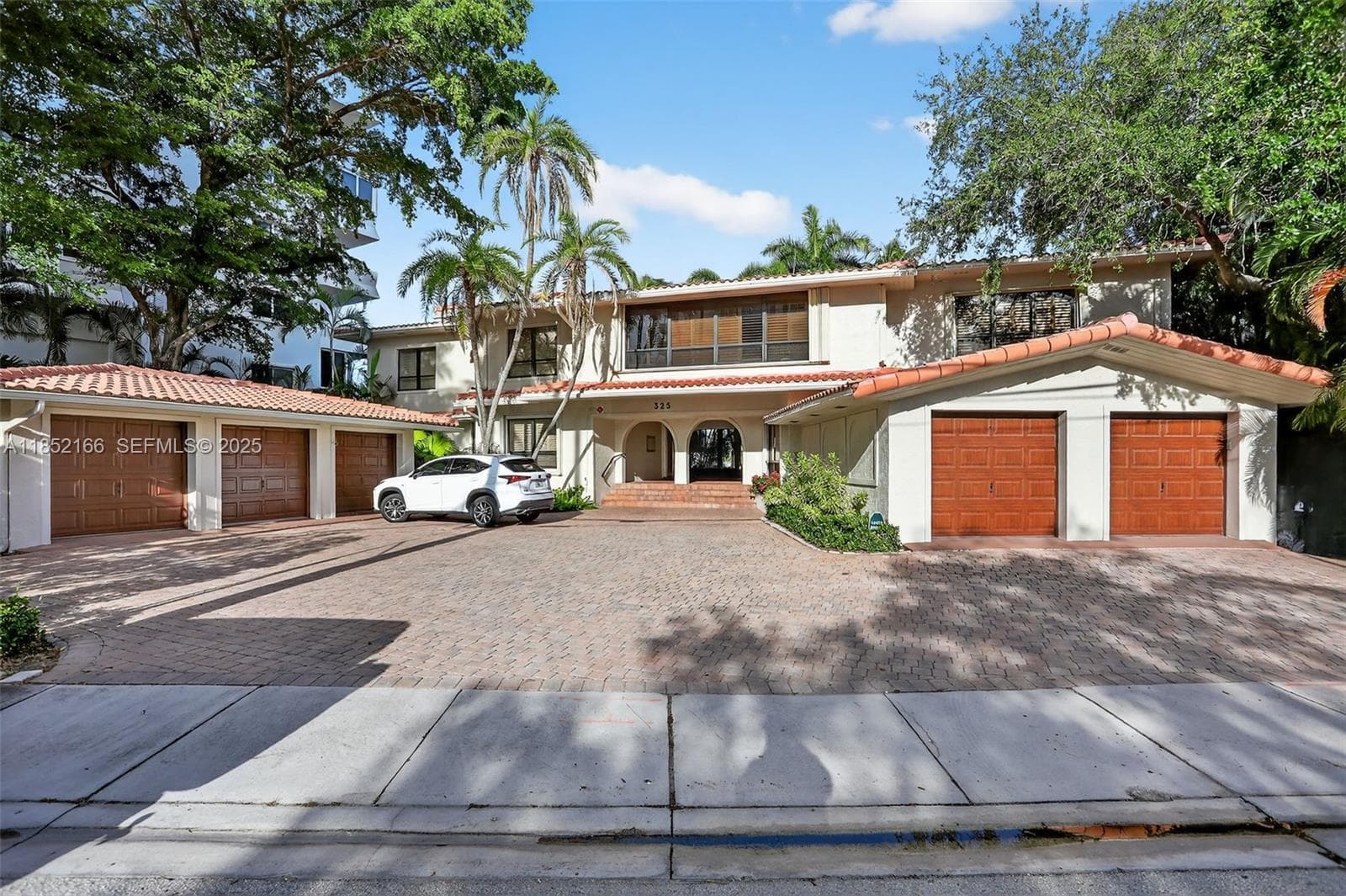 325 Sunset Drive #A 4