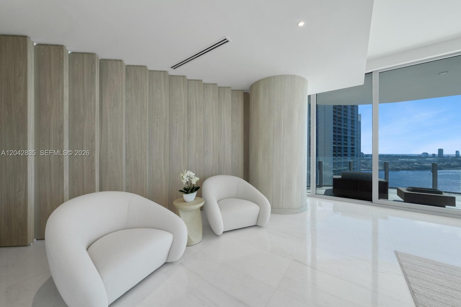 300 Biscayne Boulevard Way #2701 4
