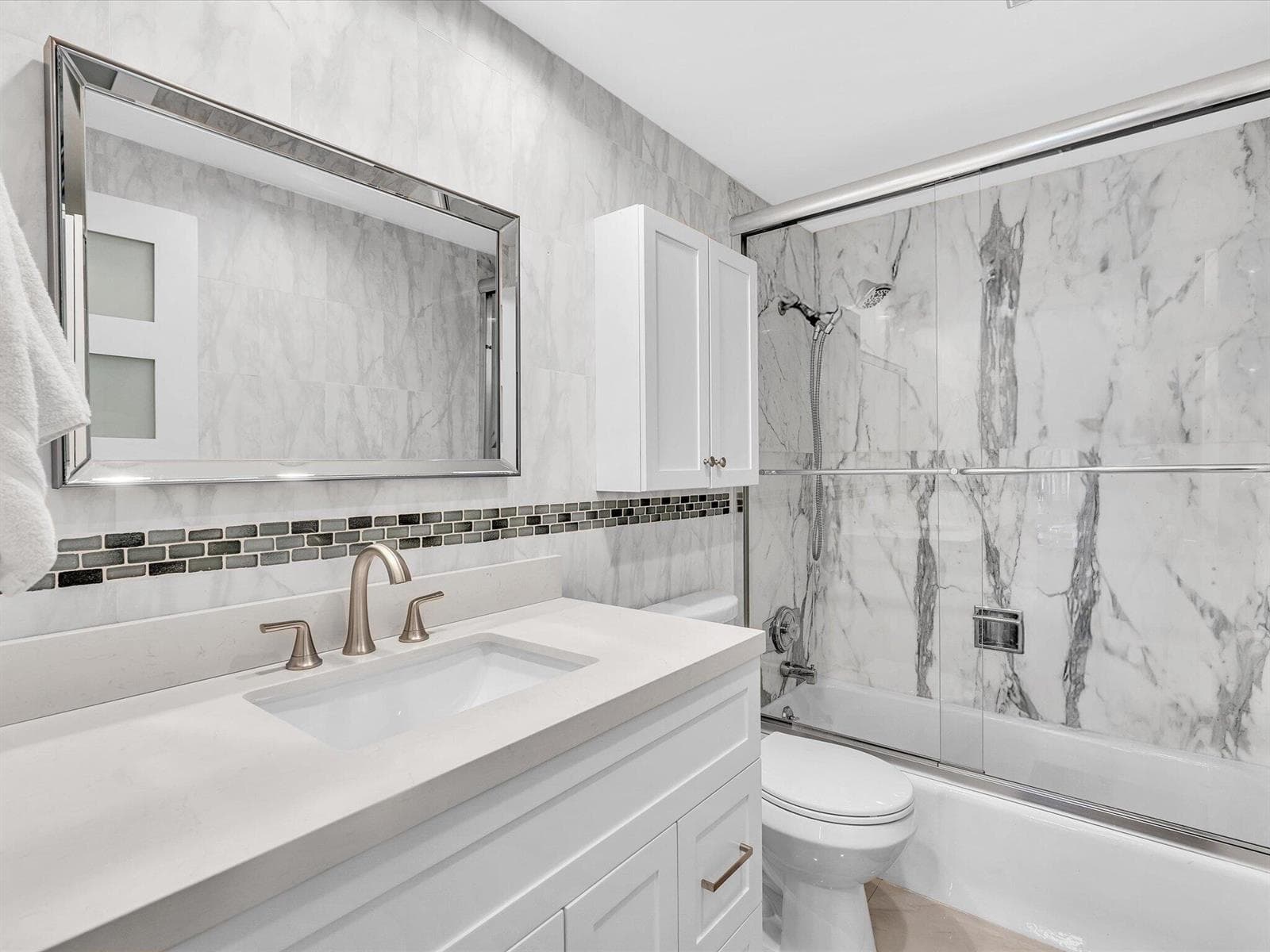 3300 NE 36th Street 302 photo 24