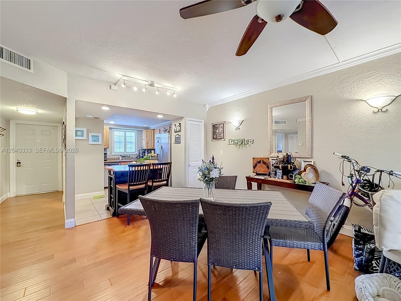 1400 NE 57th Ct 207 photo 6