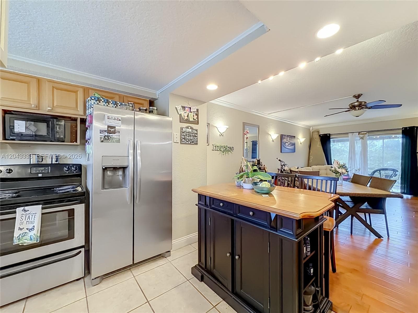 1400 NE 57th Ct 207 photo 17