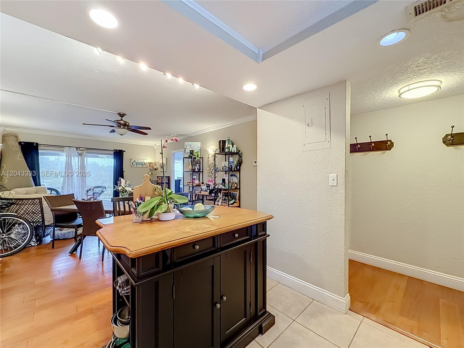 1400 NE 57th Ct 207 photo 14