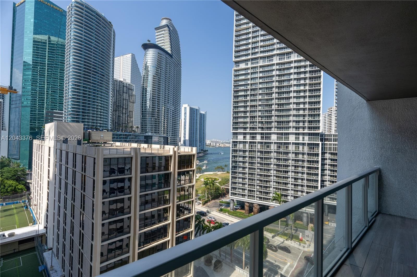 500 Brickell Ave 1407 photo 13