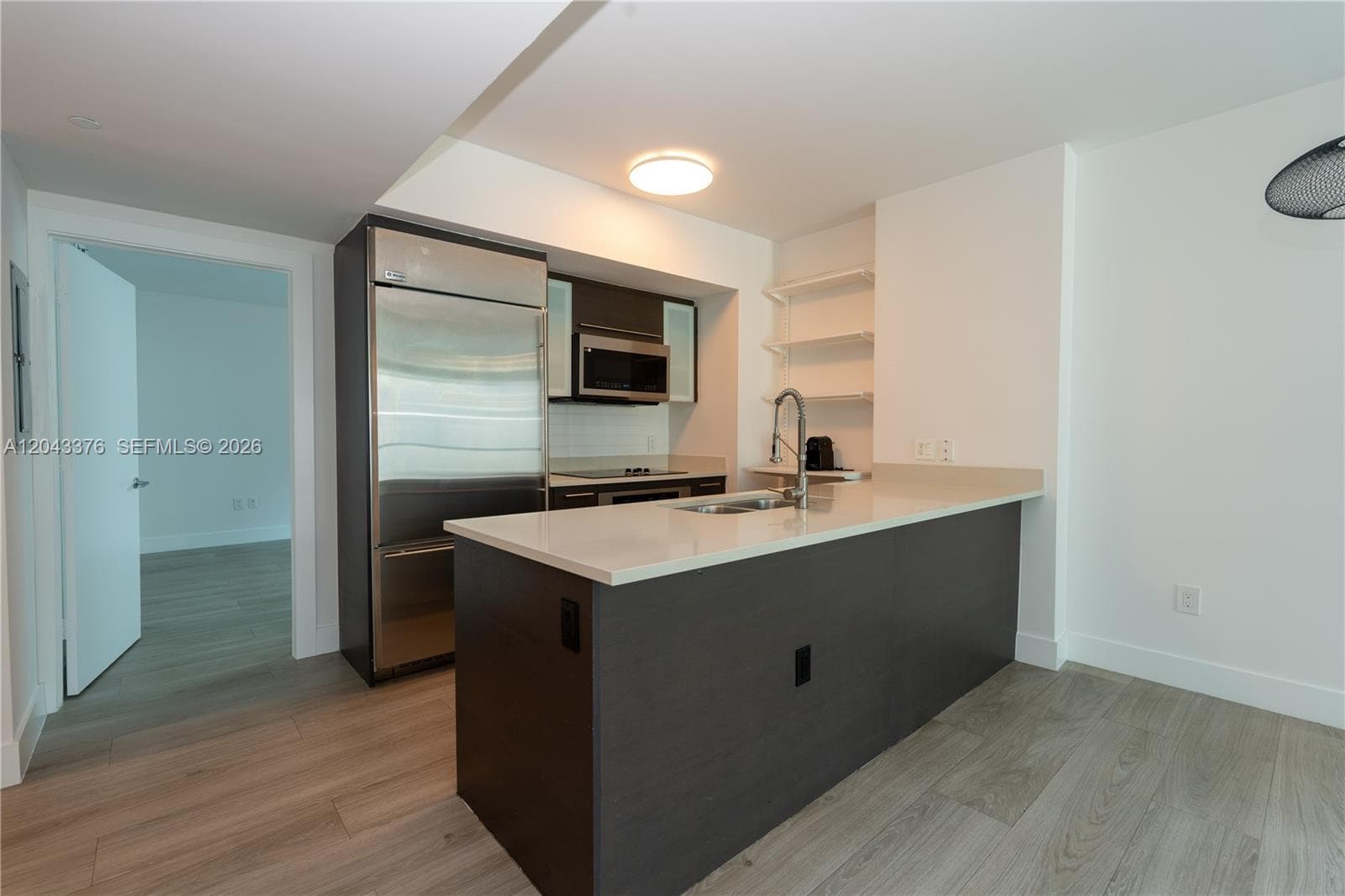 500 Brickell Ave 1407 photo 3