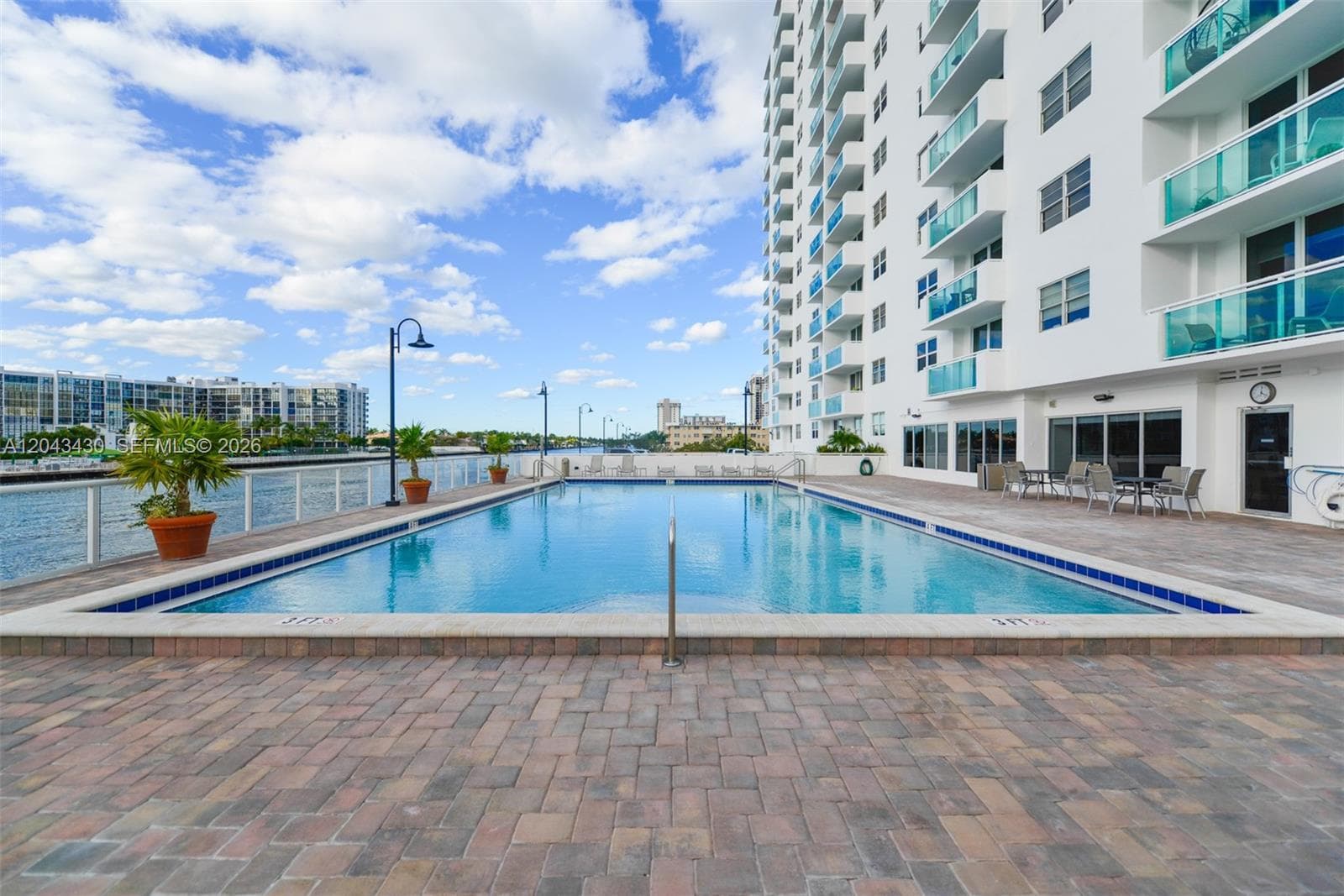 3000 S Ocean Dr 514 photo 23