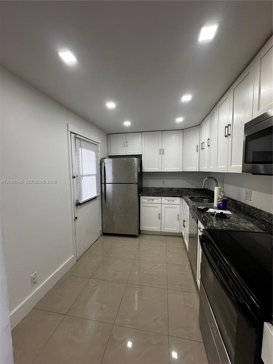 3475 N Country Club Dr 315 photo 23