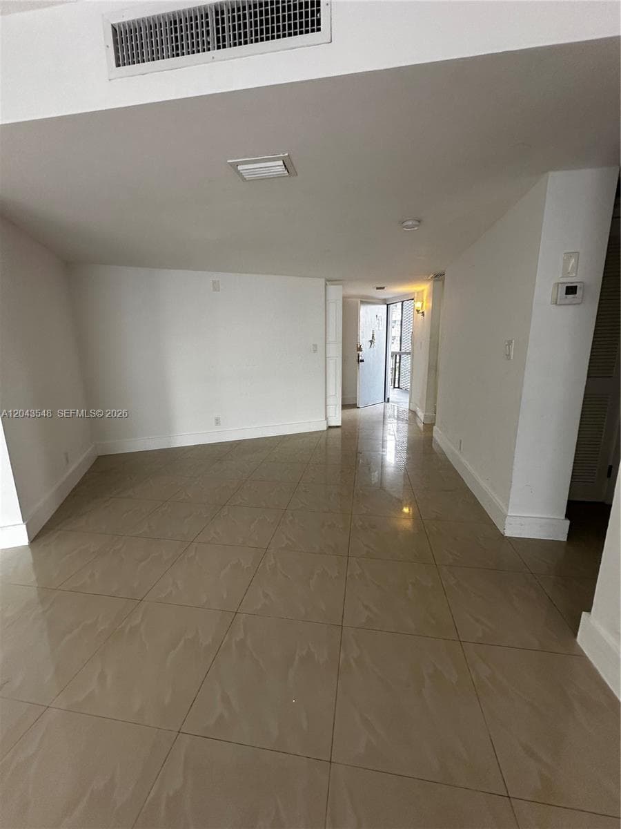 3475 N Country Club Dr 315 photo 8