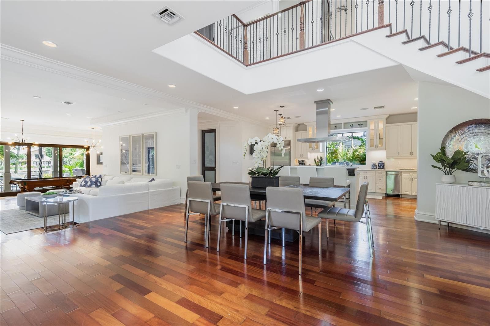 2415 Middle River Drive 5