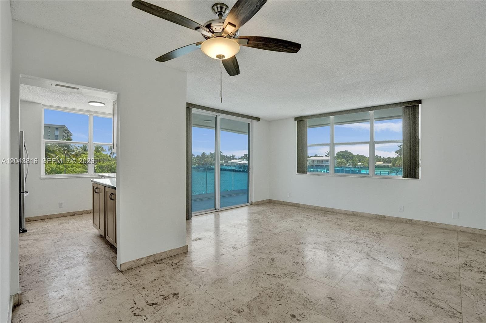 2639 N Riverside Dr #206 5