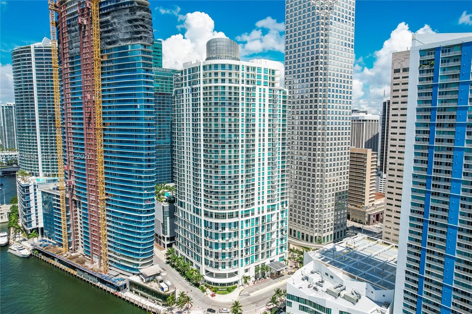 300 S Biscayne Blvd L-612 photo 1