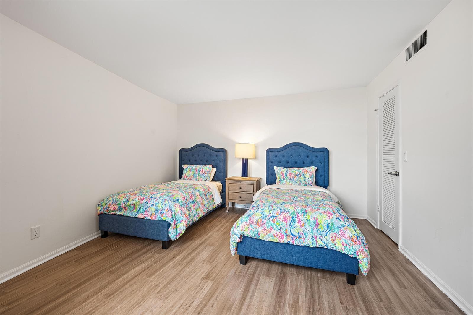 2800 N Ocean Drive B-7c photo 14