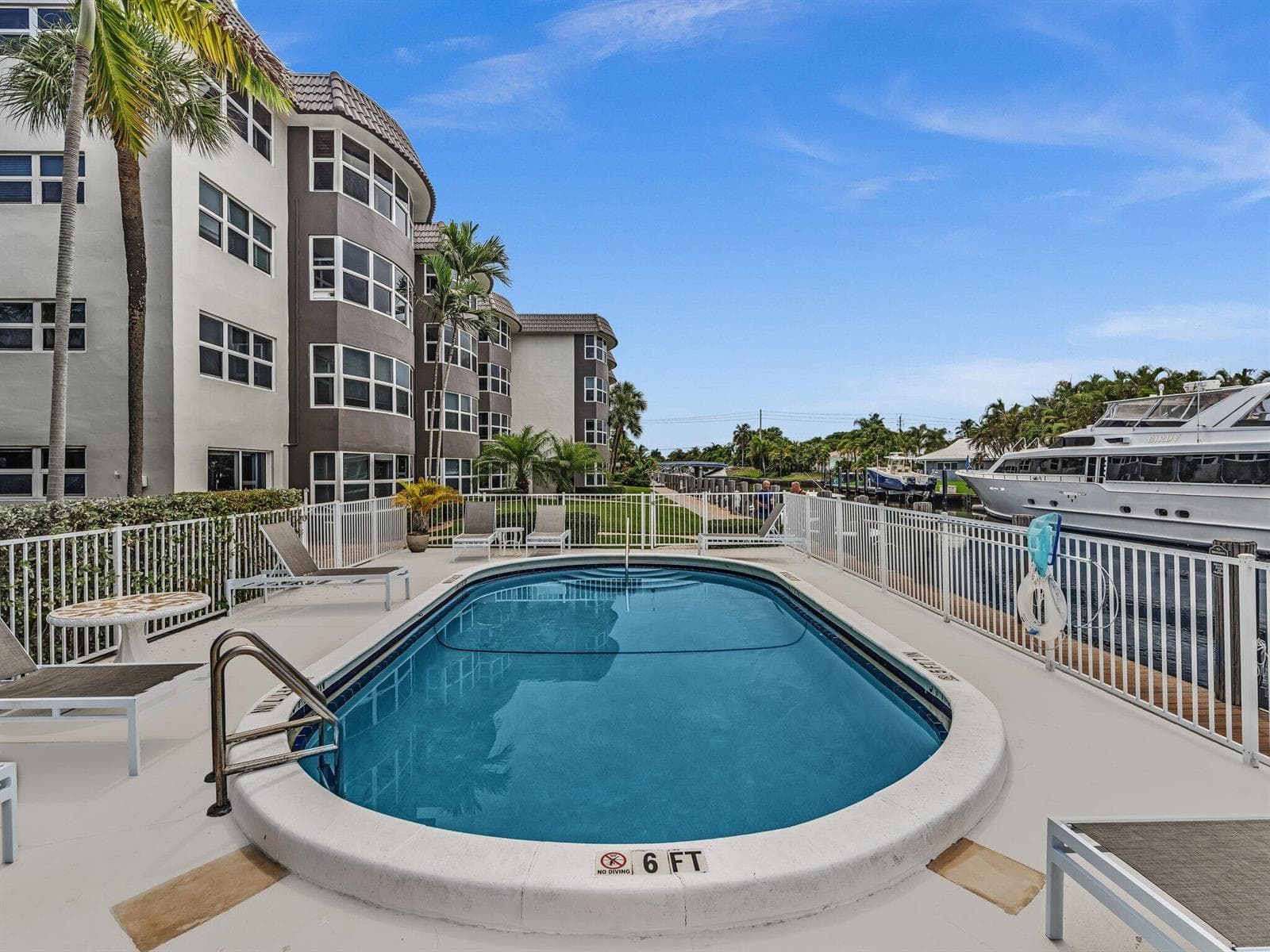 3031 NE 51st Street #403w 5