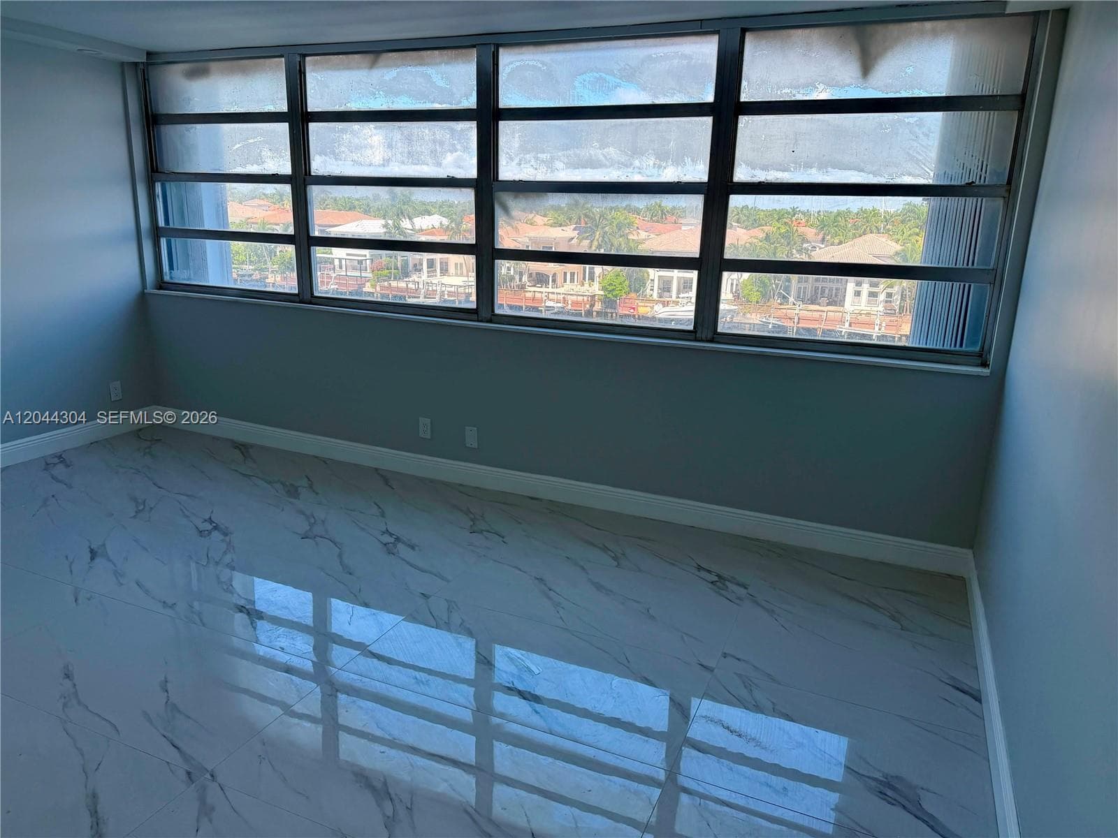 1400 S Ocean Dr 506 photo 17
