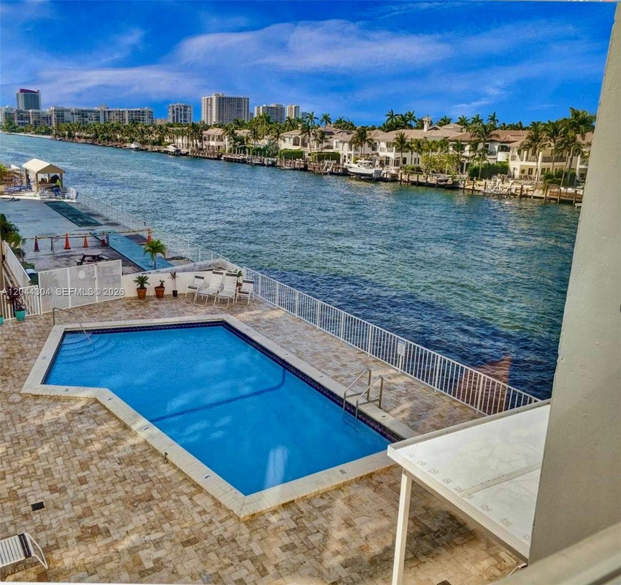 1400 S Ocean Dr 506 photo 10