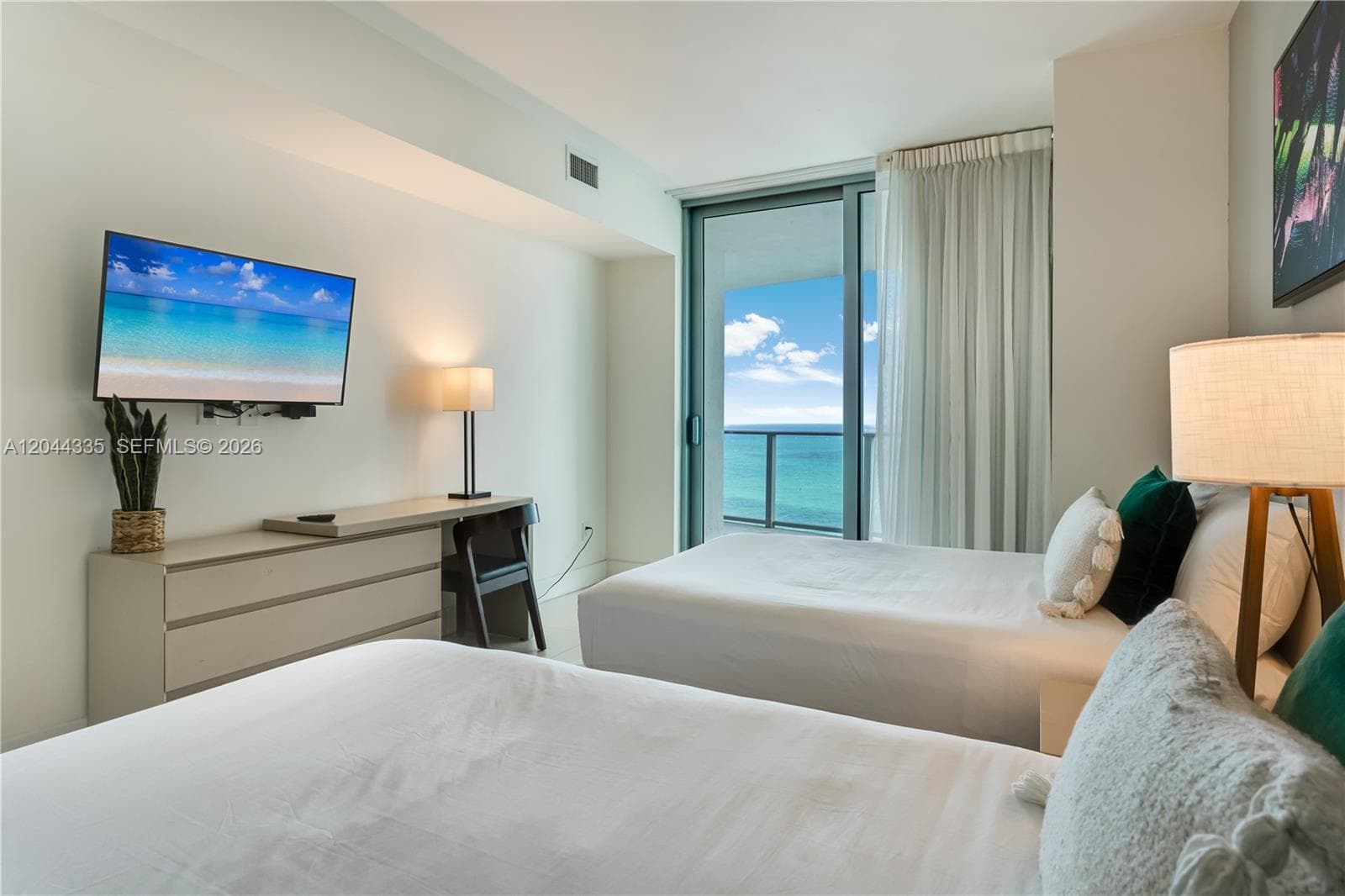 4111 S Ocean Dr 1405 photo 21