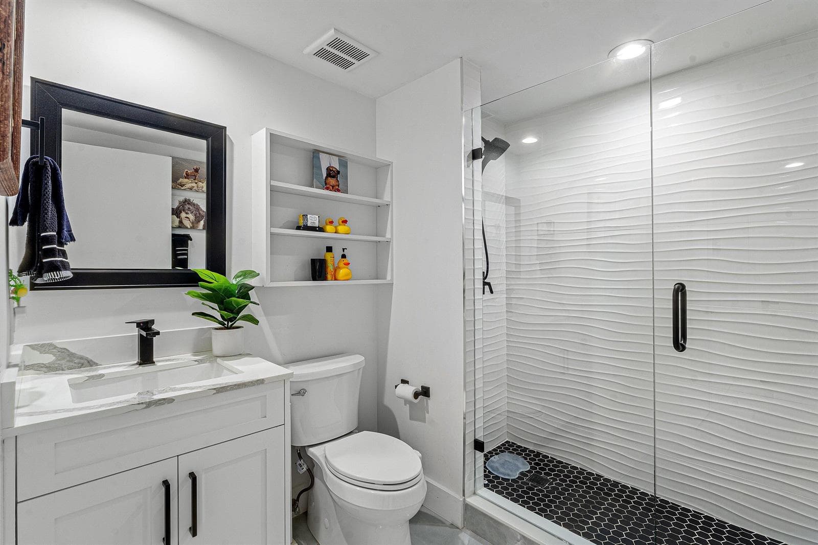 2640 Lake Shore Drive 2112 photo 20