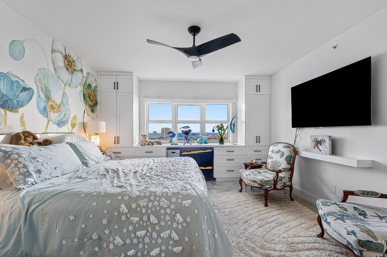 2640 Lake Shore Drive 2112 photo 15