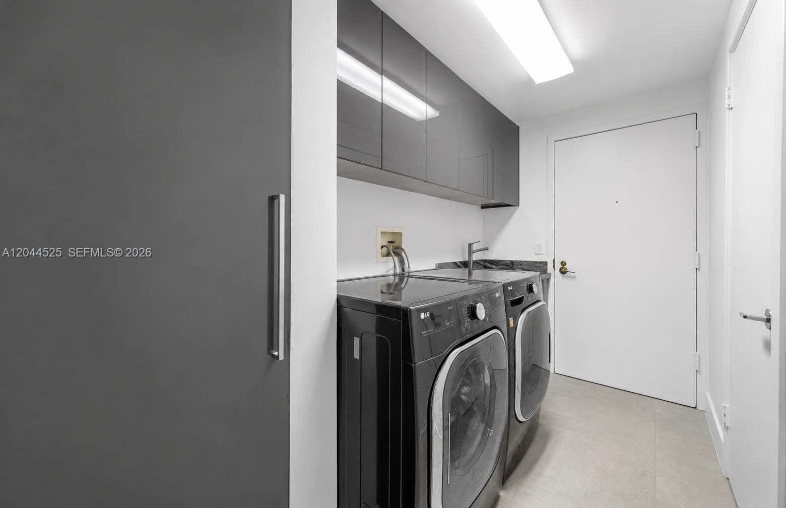 3802 NE 207th St 1101 photo 24