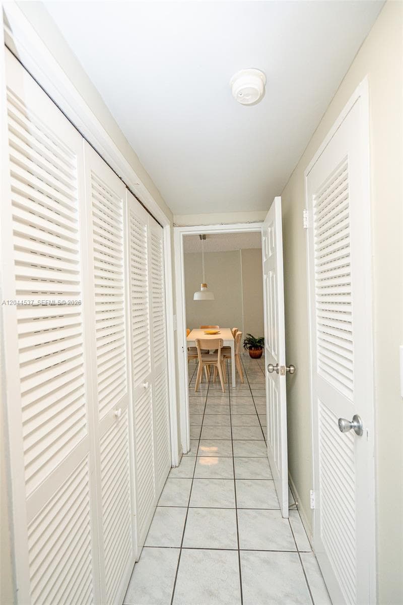 5601 Collins Ave 1517 photo 25
