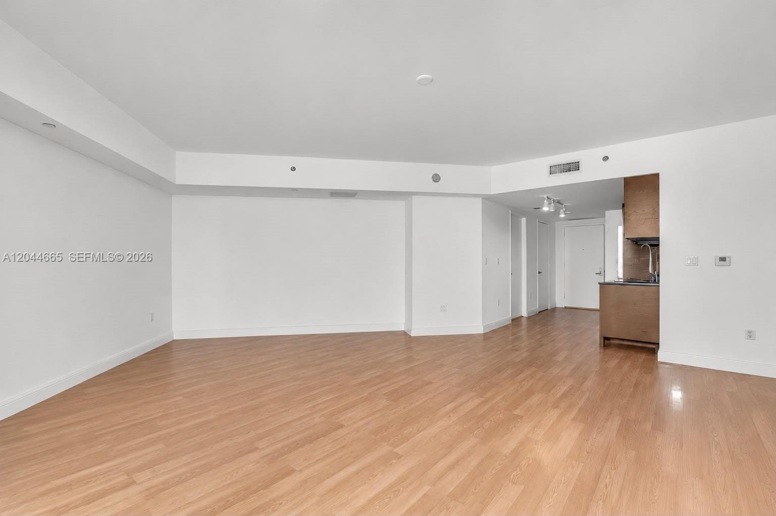 475 Brickell Ave 2508 photo 7