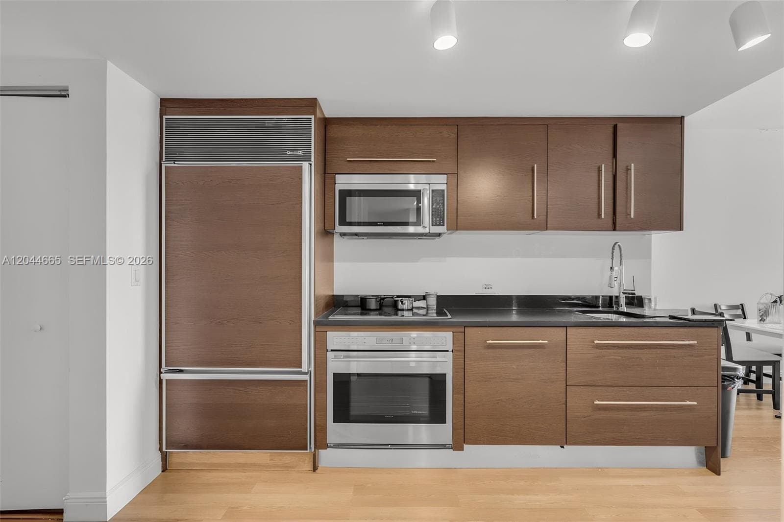 475 Brickell Ave 2508 photo 3