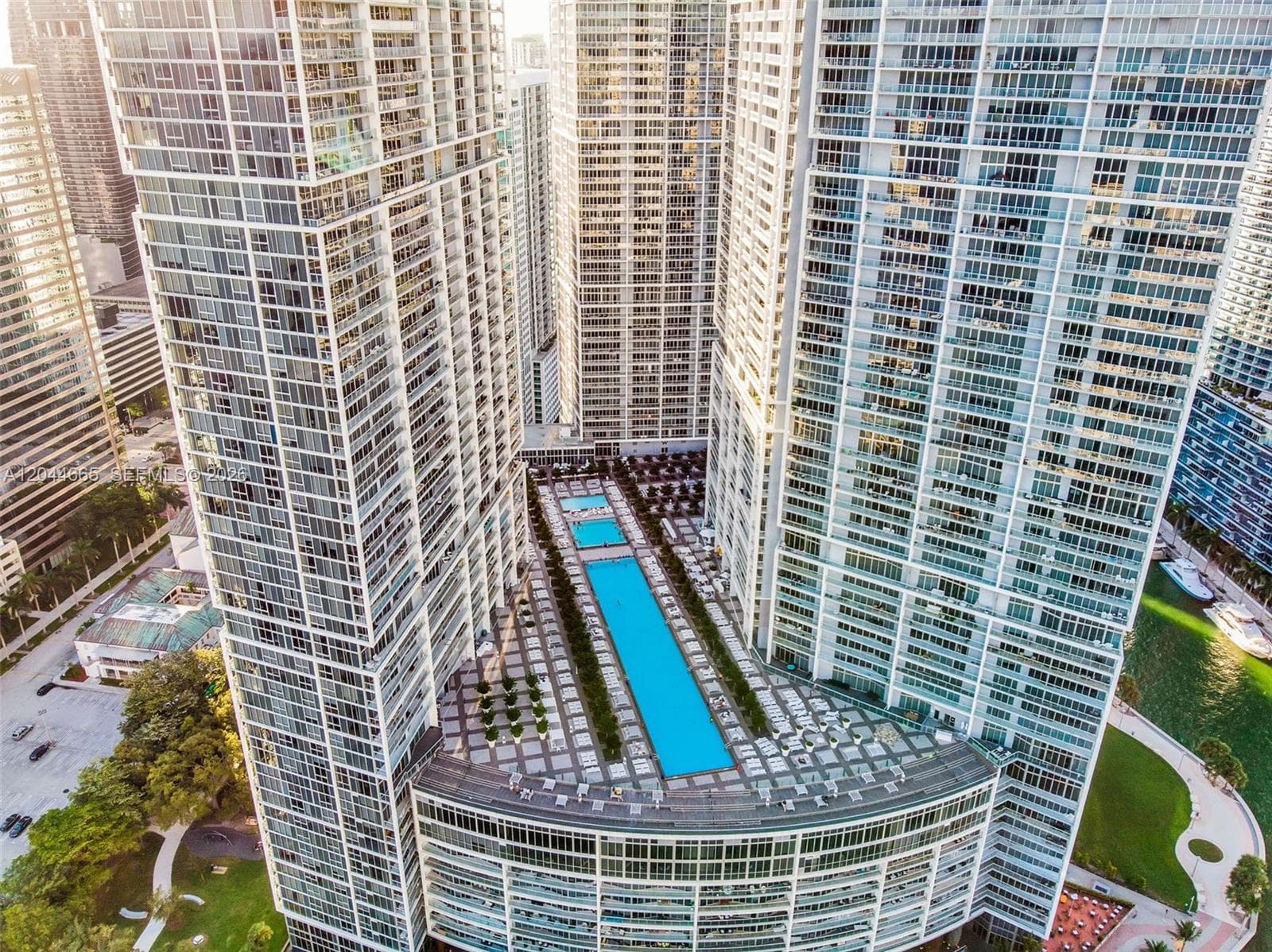 475 Brickell Ave 2508 photo 20