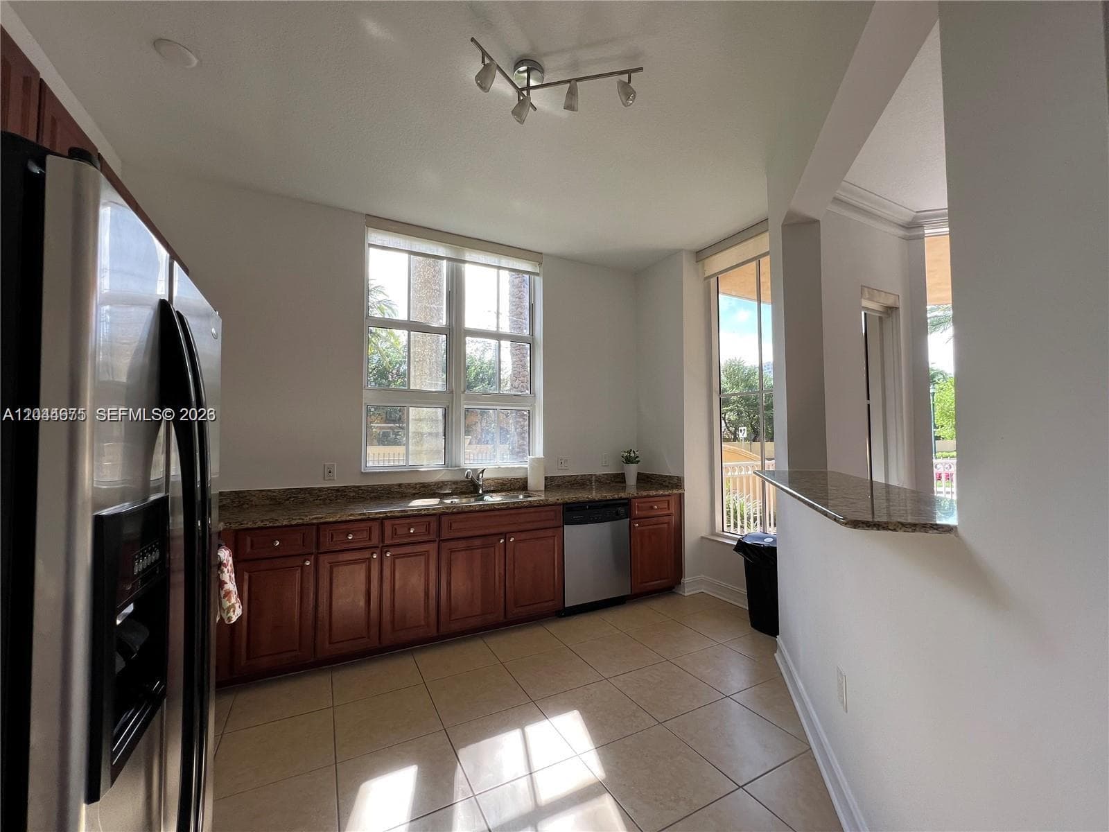 3001 NE 185th St 129 photo 12