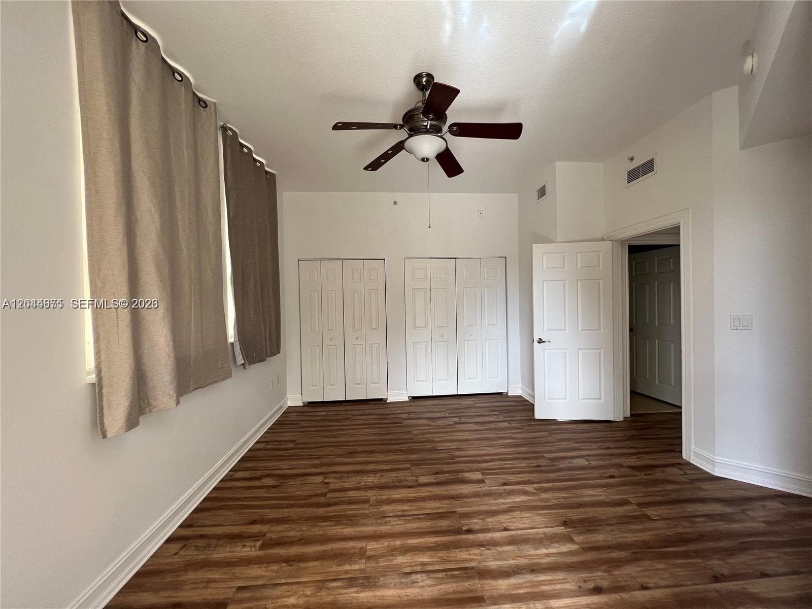 3001 NE 185th St 129 photo 14