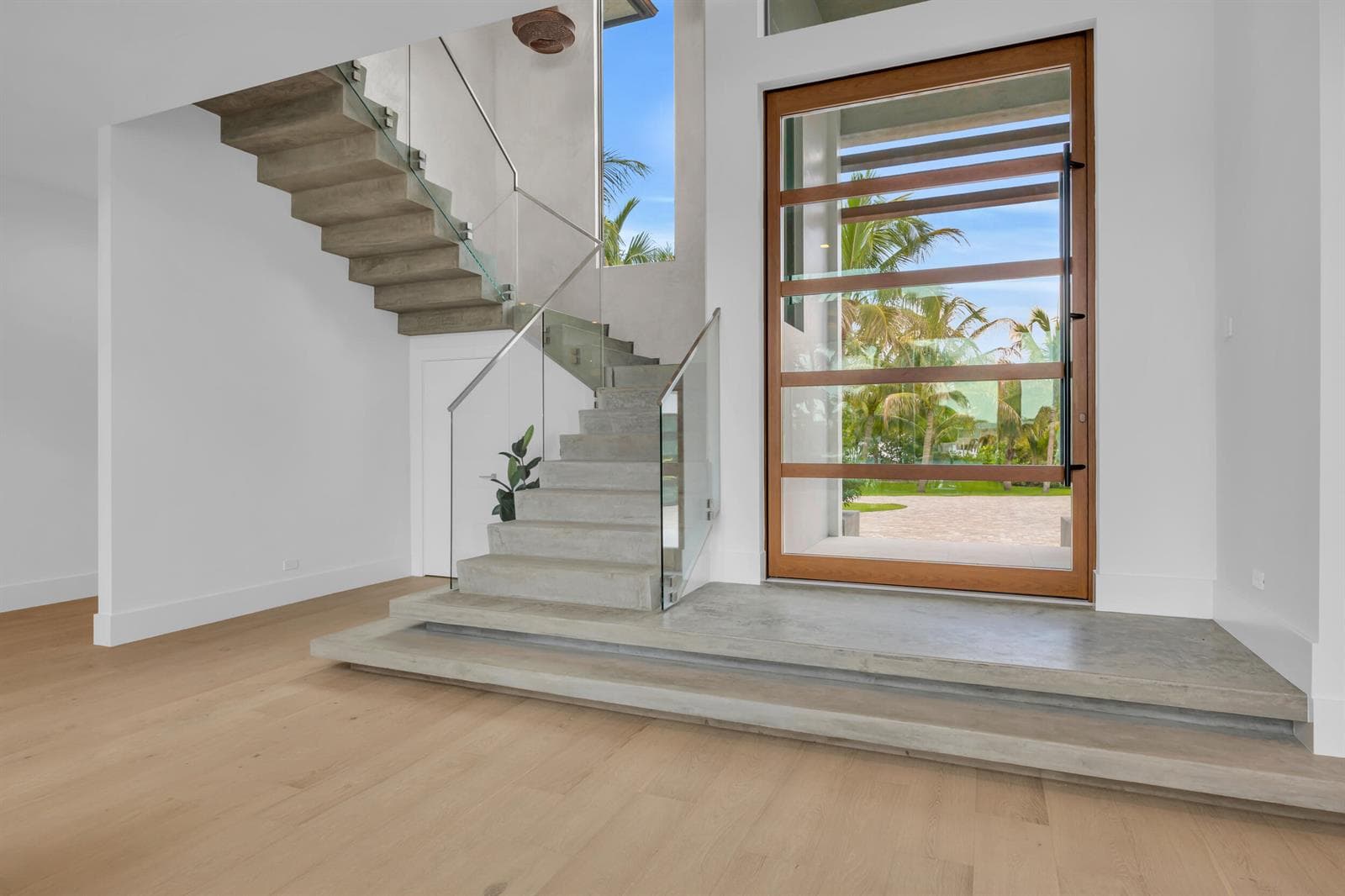 19175 W Riverside Drive 4