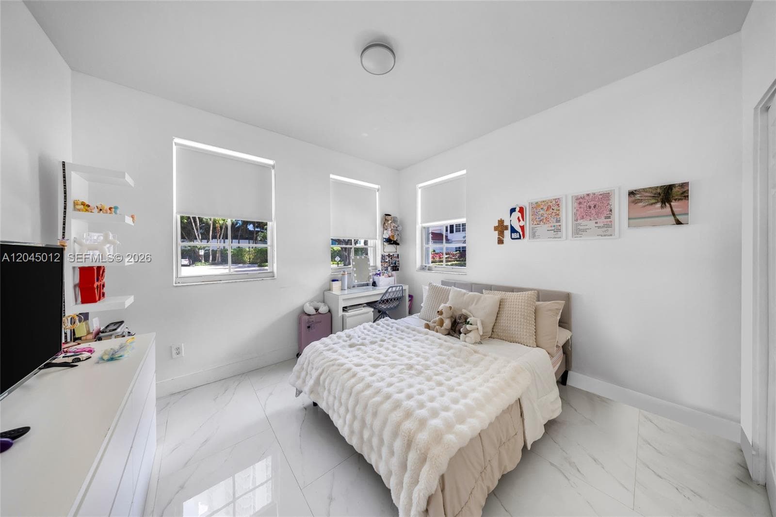 3255 NE 184th St 12112 photo 24