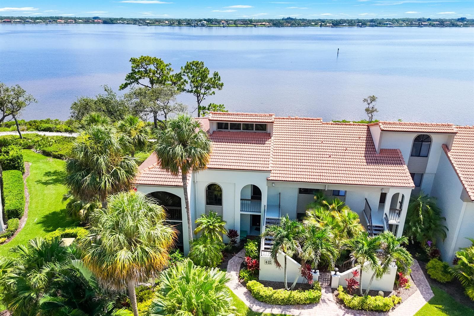 2536 NW Seagrass Drive #2a 2