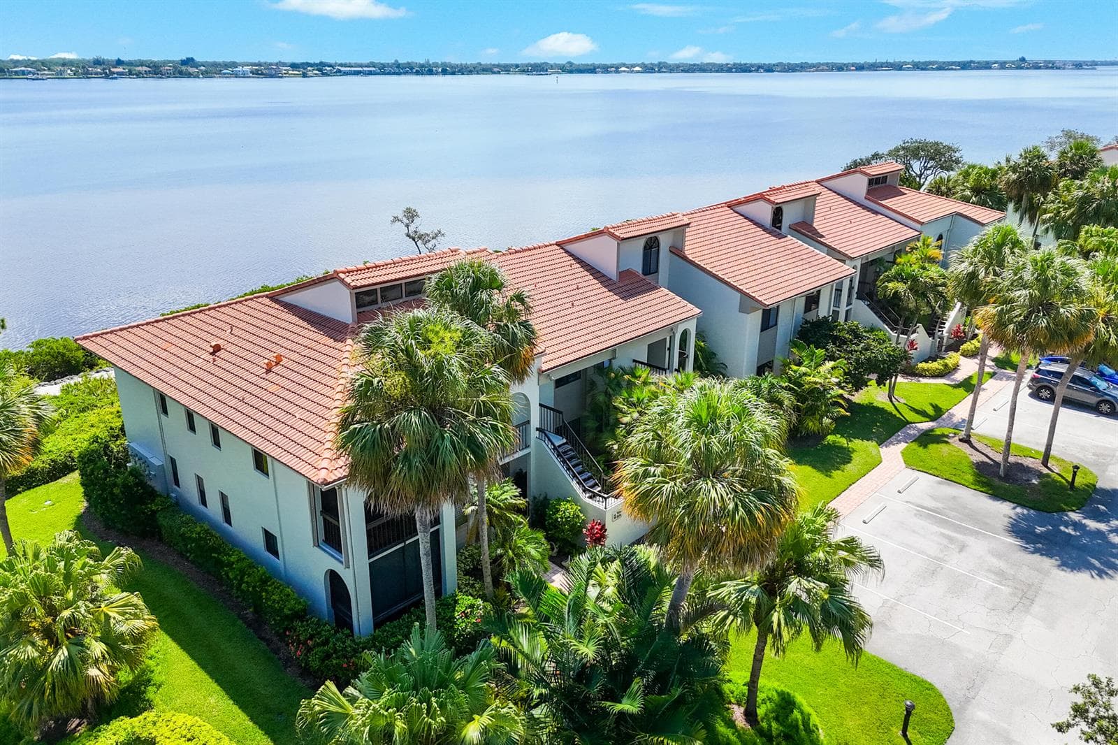 2536 NW Seagrass Drive #2a 4