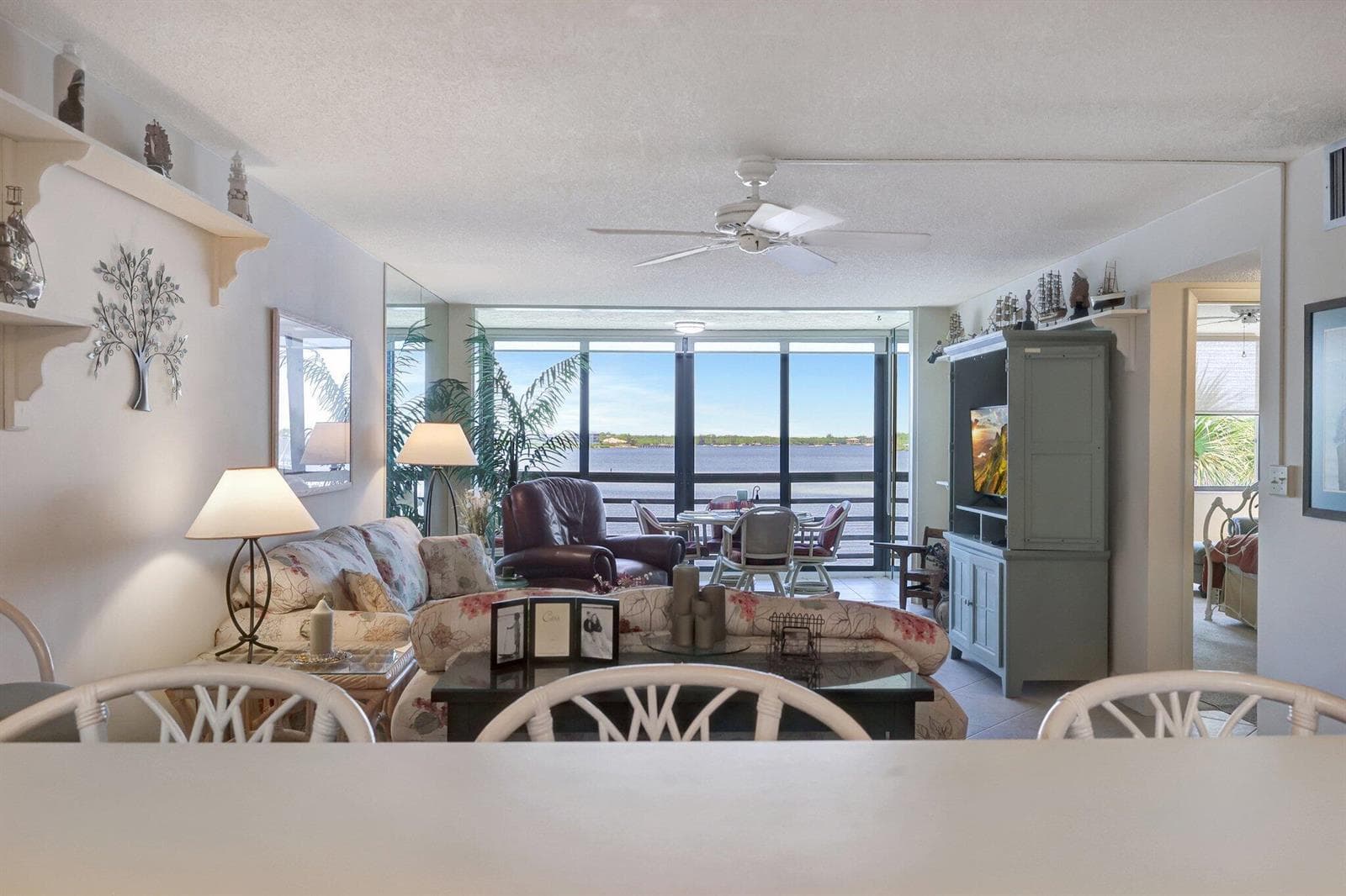 1950 SW Palm City Road 14-304 photo 13