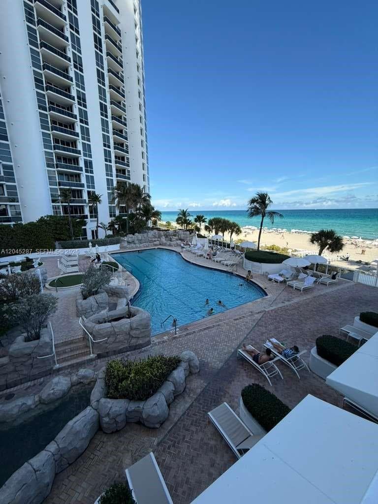 18001 Collins Ave 1006 photo 5