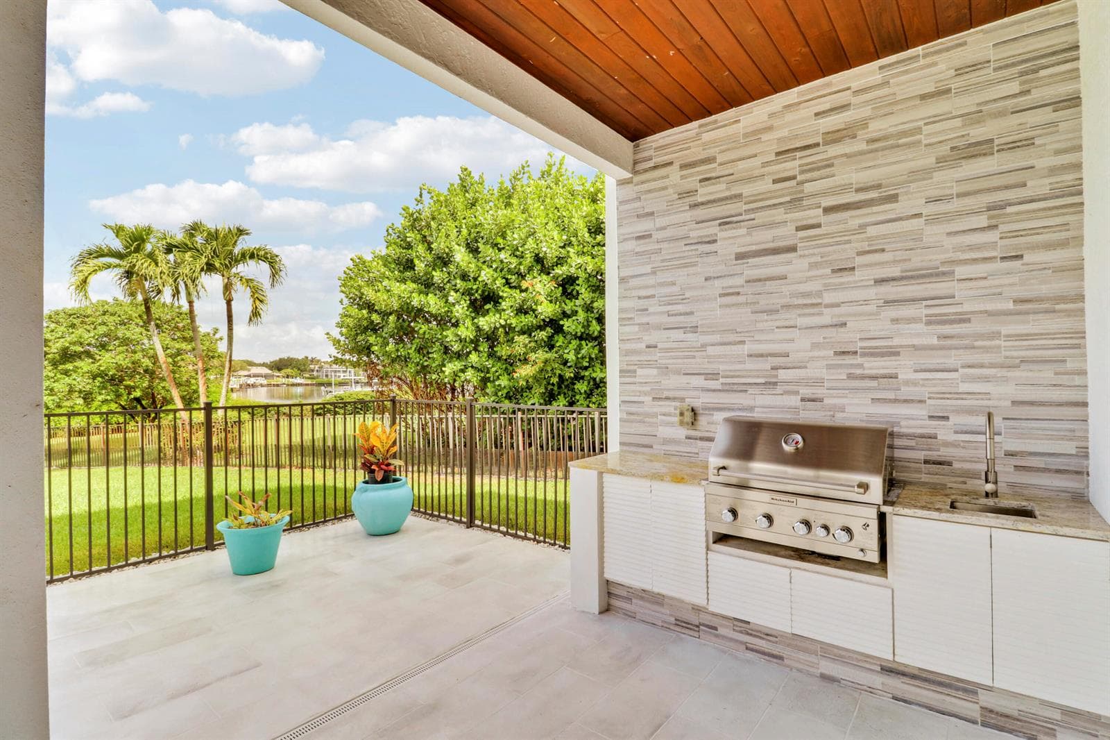 18411 SE Lakeside Drive photo 25