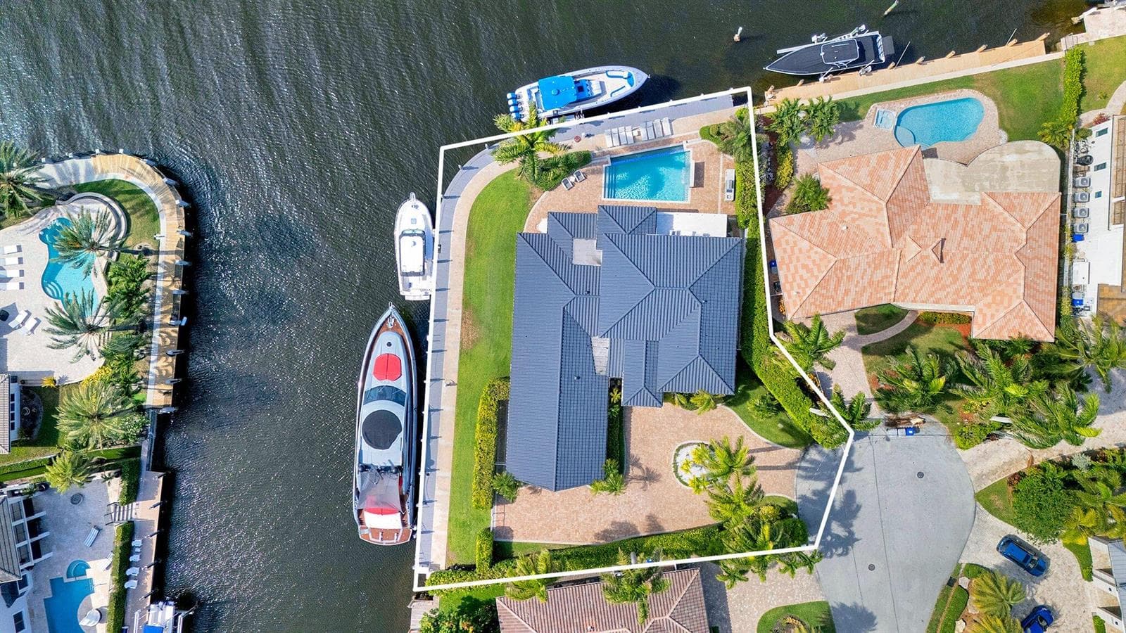 2593 SE 9th 5