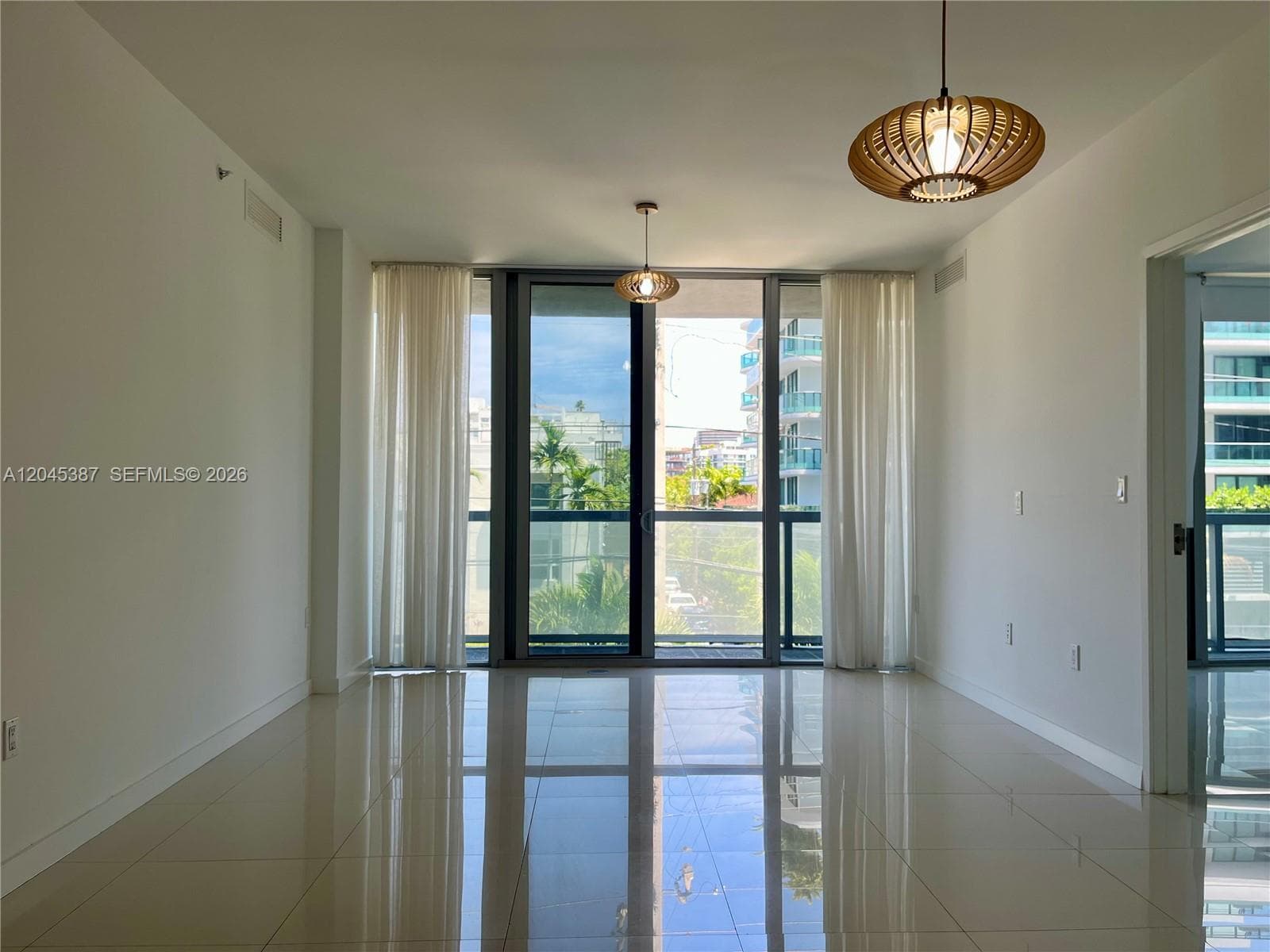 9940 W Bay Harbor Dr 3B-N photo 4