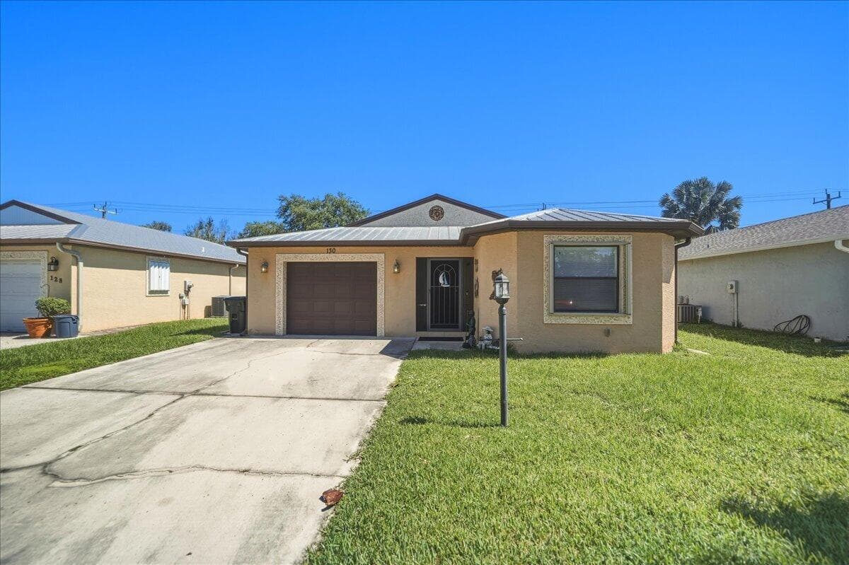 130 Mediterranean Boulevard N photo 3