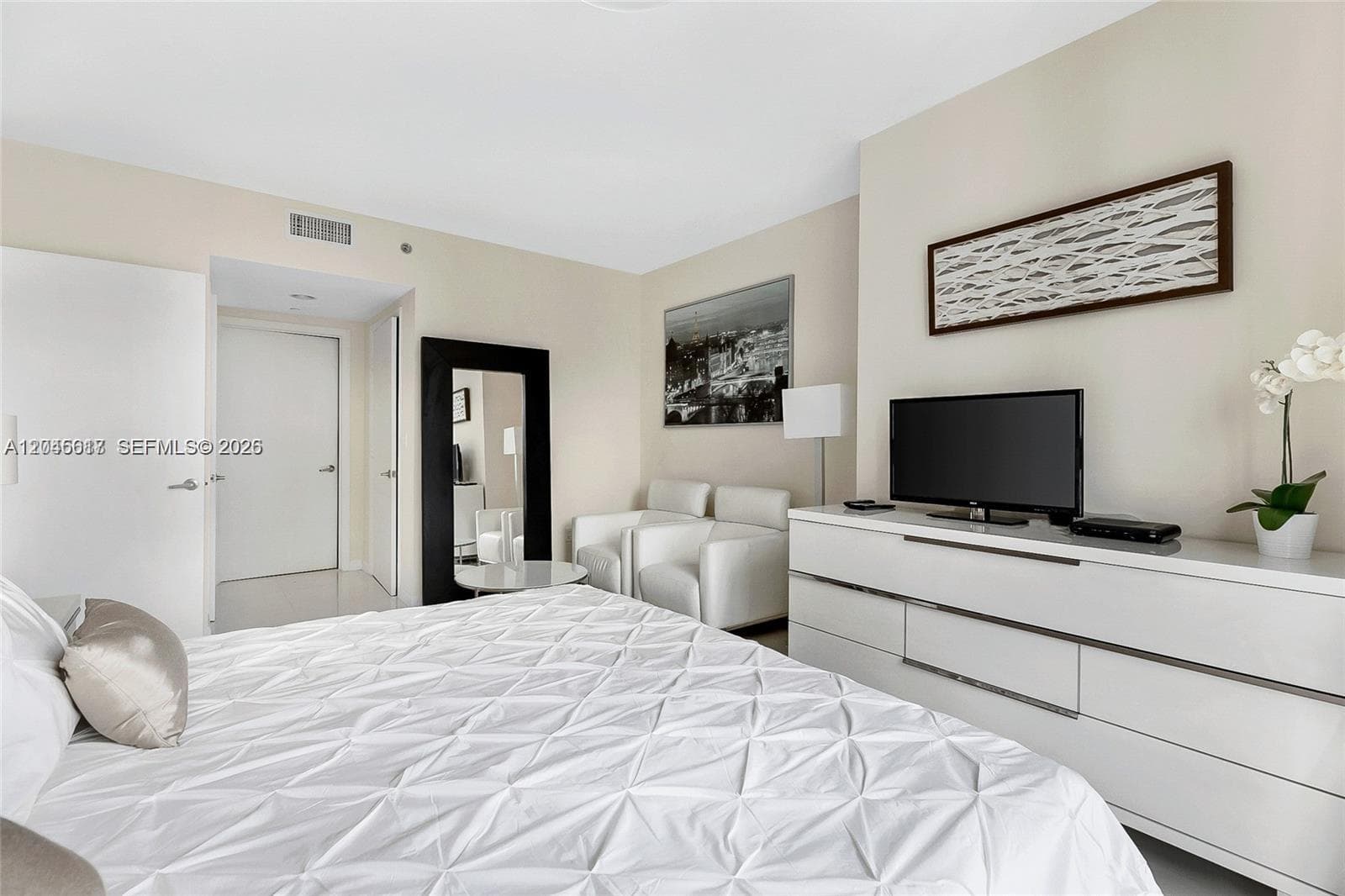 485 Brickell Ave 3602 photo 8