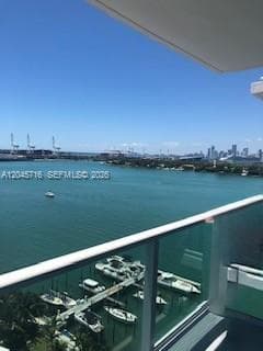 1000 West Ave 1427 photo 1